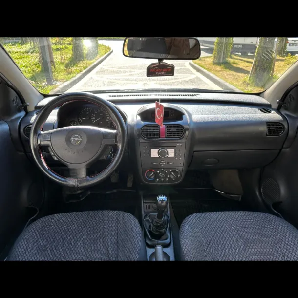 Opel Corsa 2005 Model değişensiz