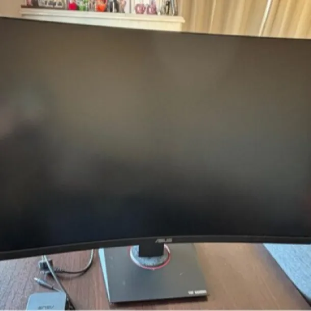 Asus Tuf Gaming 31.5 VG32VQ 1Ms 144hz