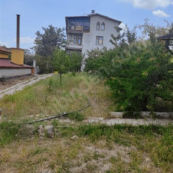 Dev Gayrimenkülden komple bina