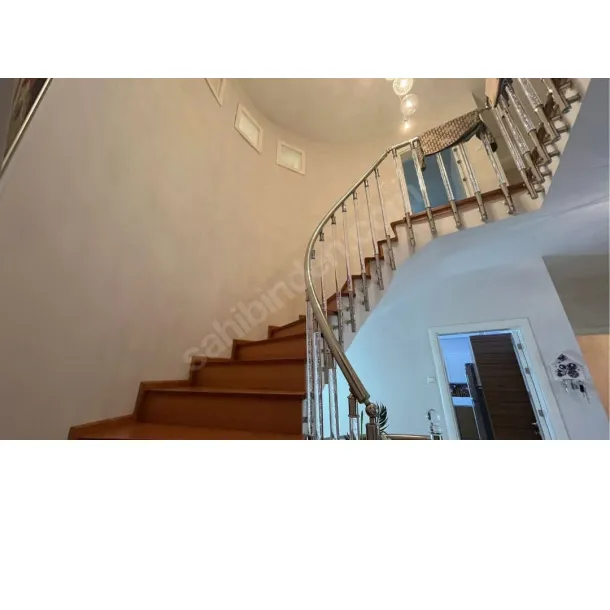 Yaka Mahallesinde 4+1 Satılık Villa