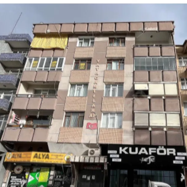 İHSANİYE MAHALLESİ'NDE 3+1 155 M2 SATILIK DAİRE