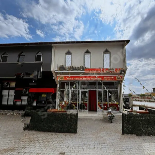 GALERİCİLER SİTESİ'NDE 270 M2 SATILIK DÜKKAN