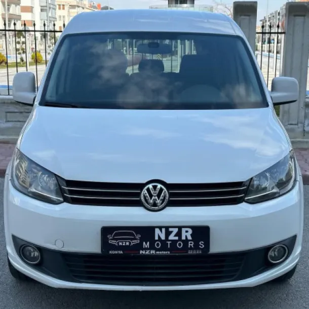 Volkswagen Caddy 1.6 Confortline 2012