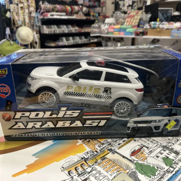 Kumandalı Lüx Polis Arabası