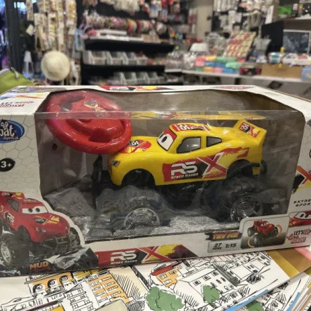 Kumandalı Yarış Arabası